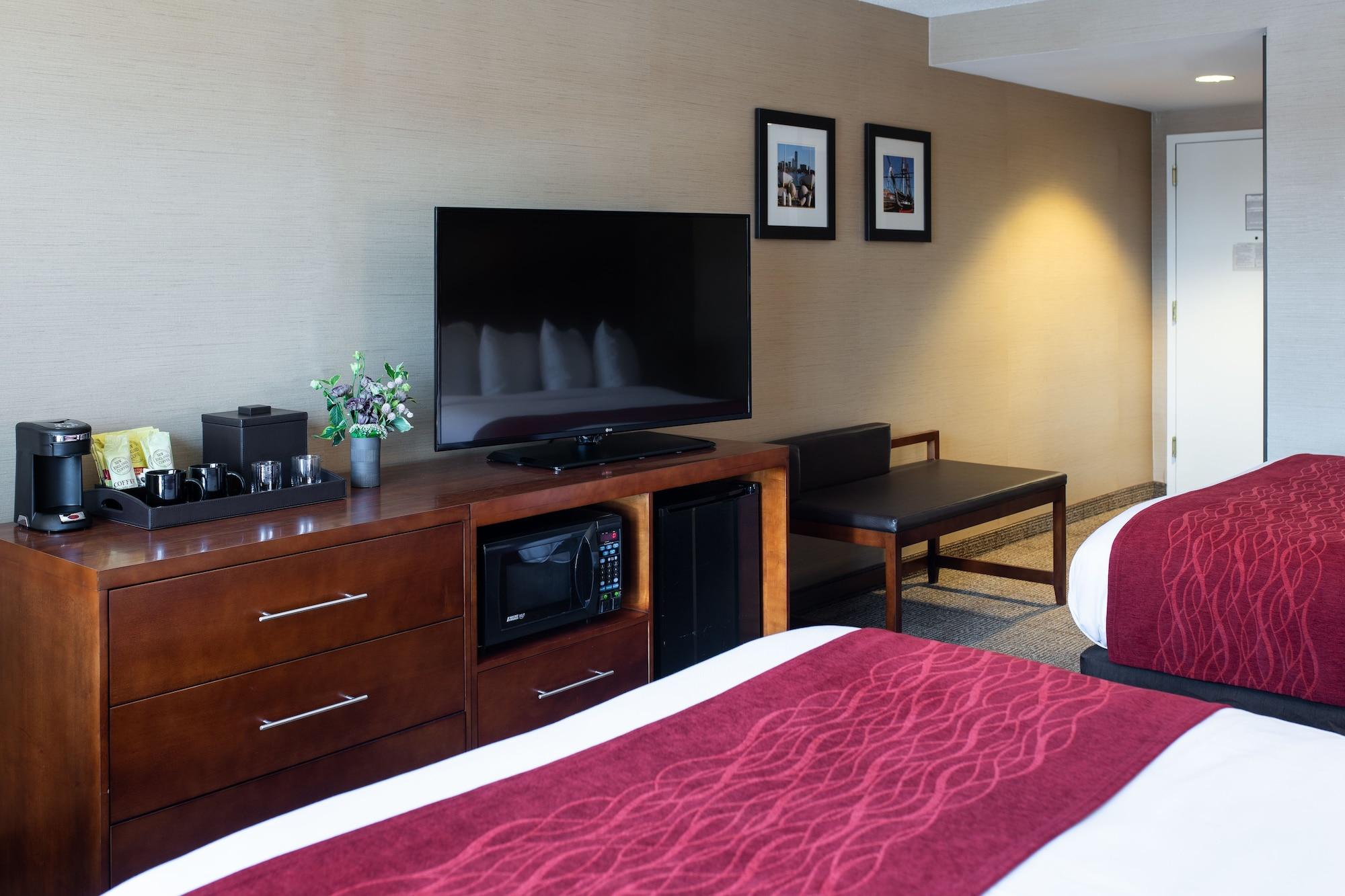Comfort & Logan International Airport 3* Revere