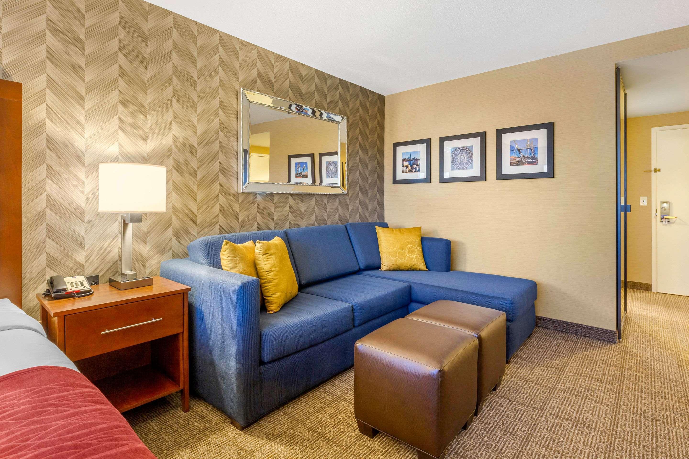 Hotel Comfort & Logan International Airport