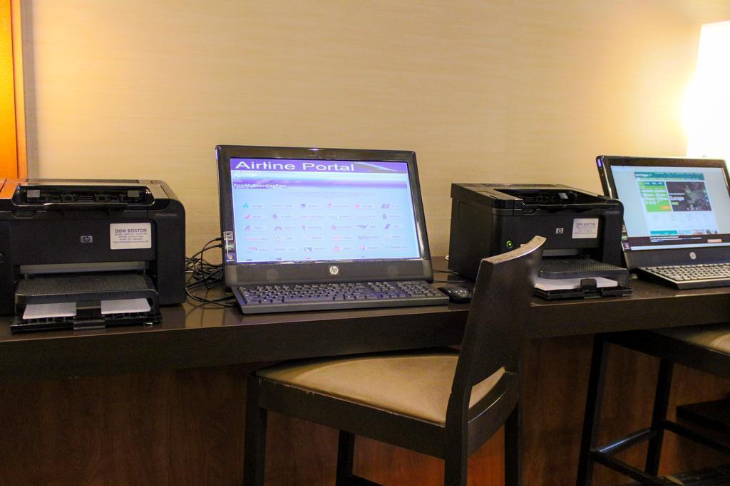 Comfort & Logan International Airport 3*