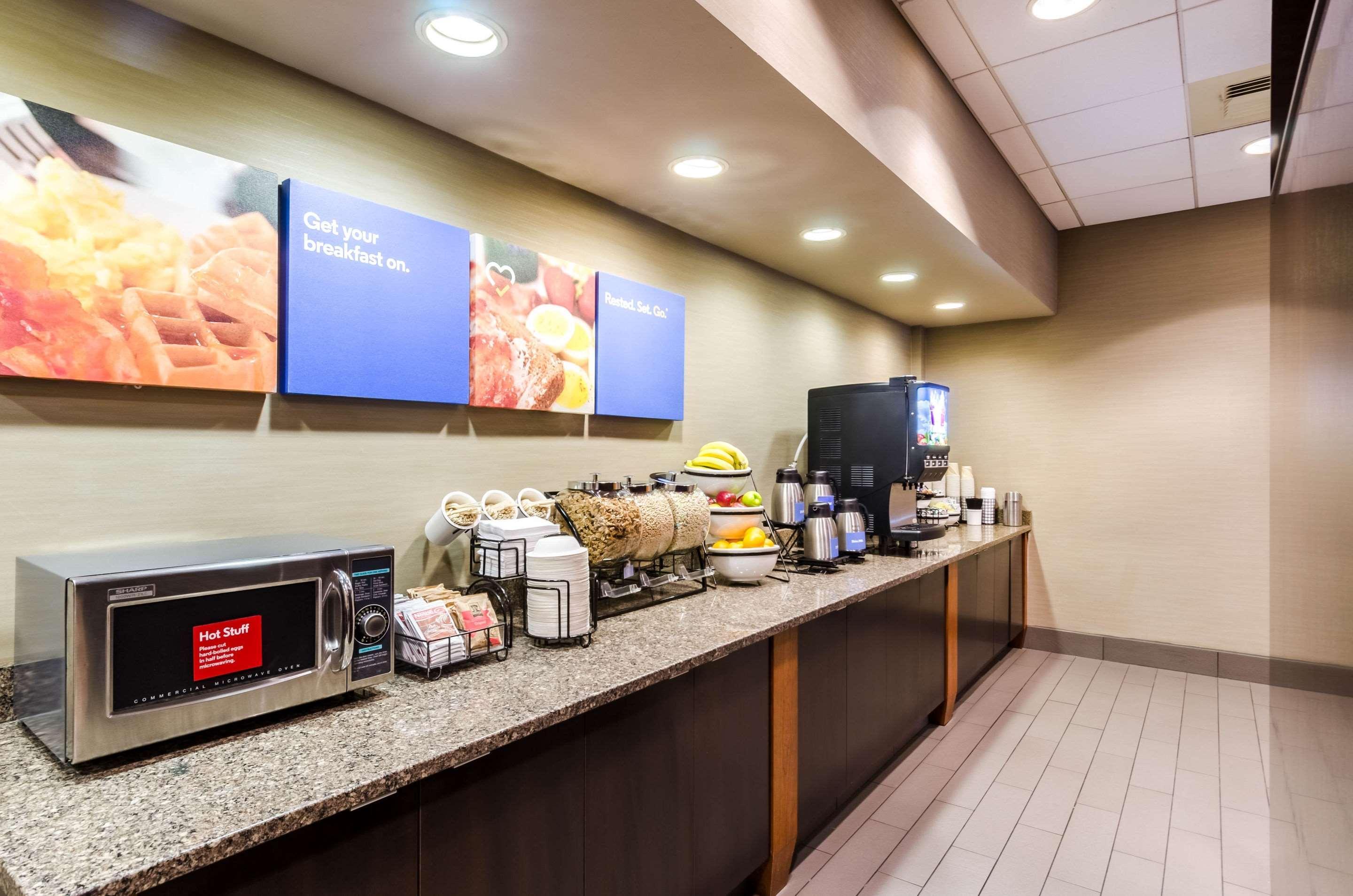 Hotel Comfort & Logan International Airport