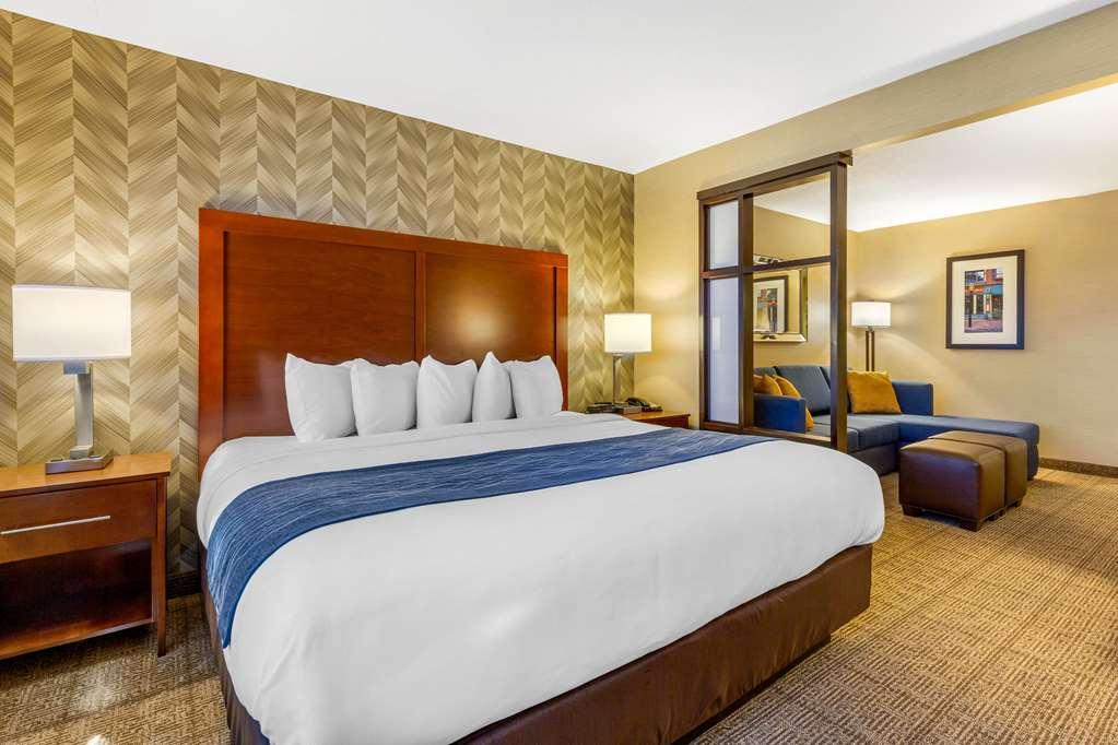 Comfort & Logan International Airport 3*