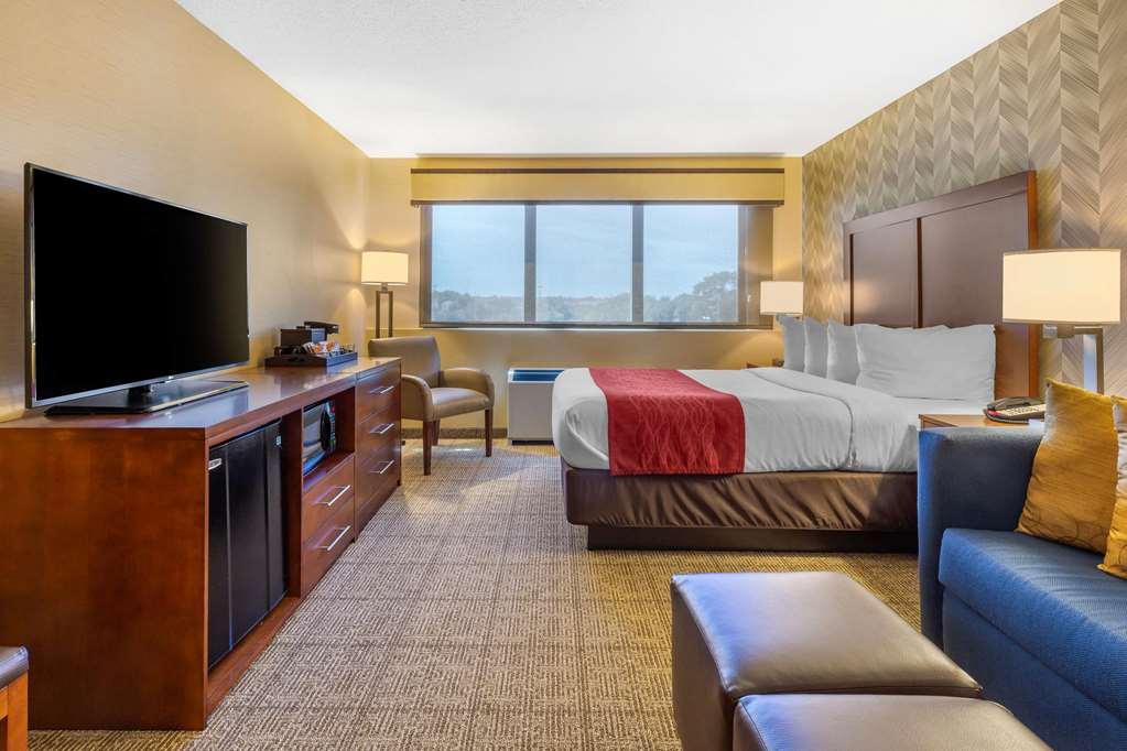Hotel Comfort & Logan International Airport