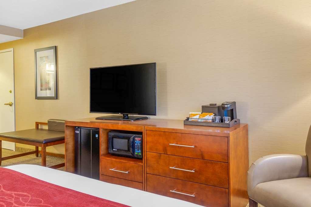 Comfort & Logan International Airport Hotel 3*
