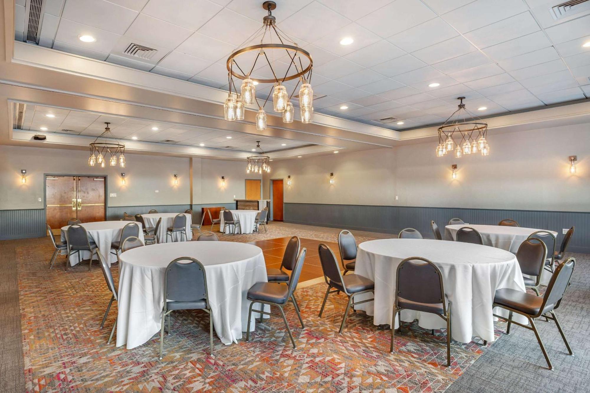 Comfort & Logan International Airport