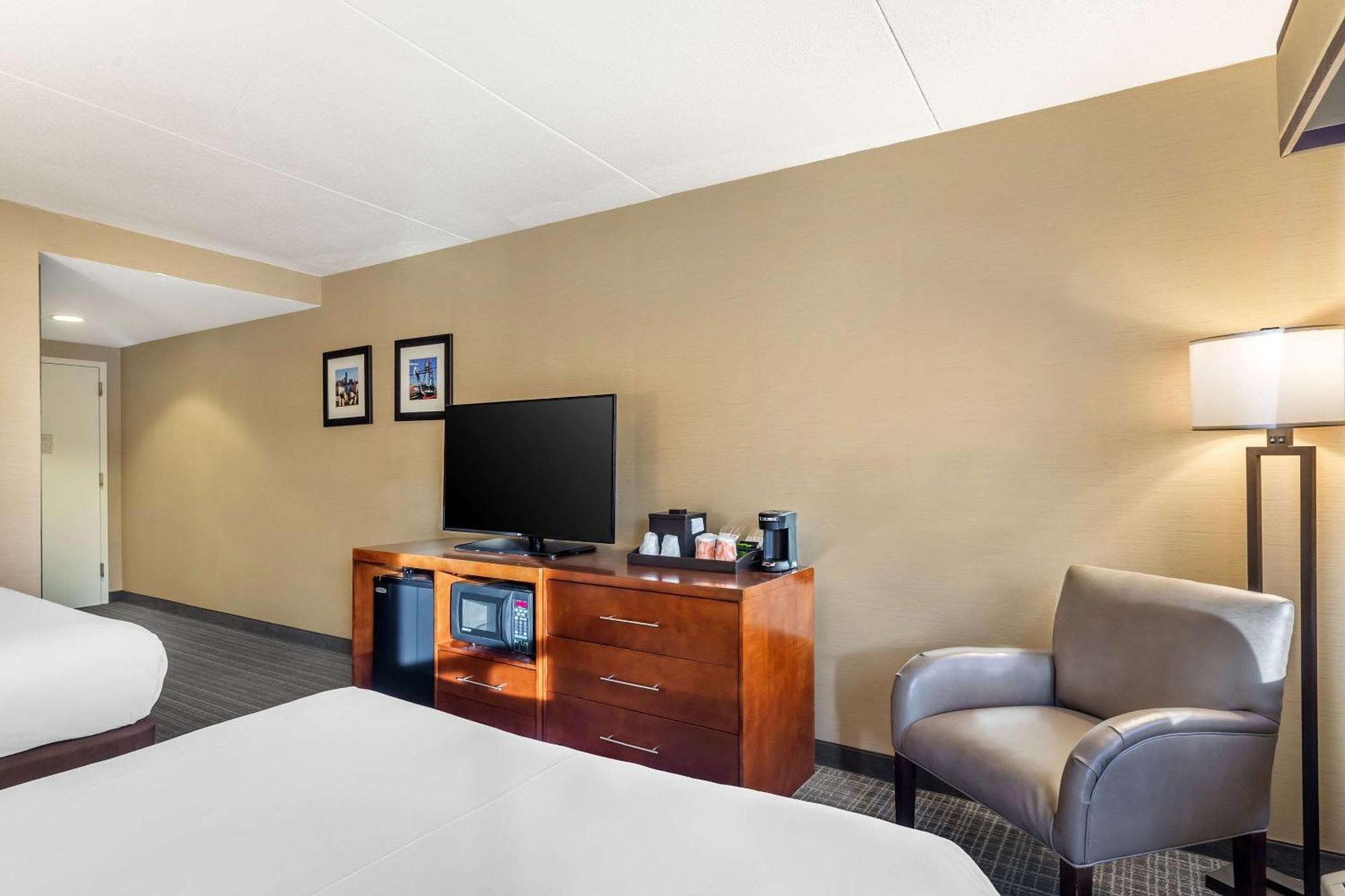 Comfort & Logan International Airport Hotel